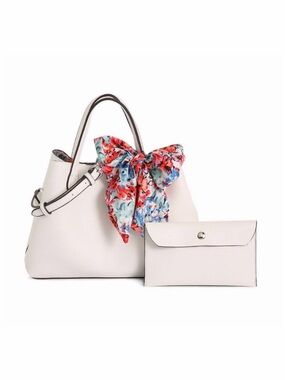 🆕 NWT Kelly & Katie White Zyzy Satchel